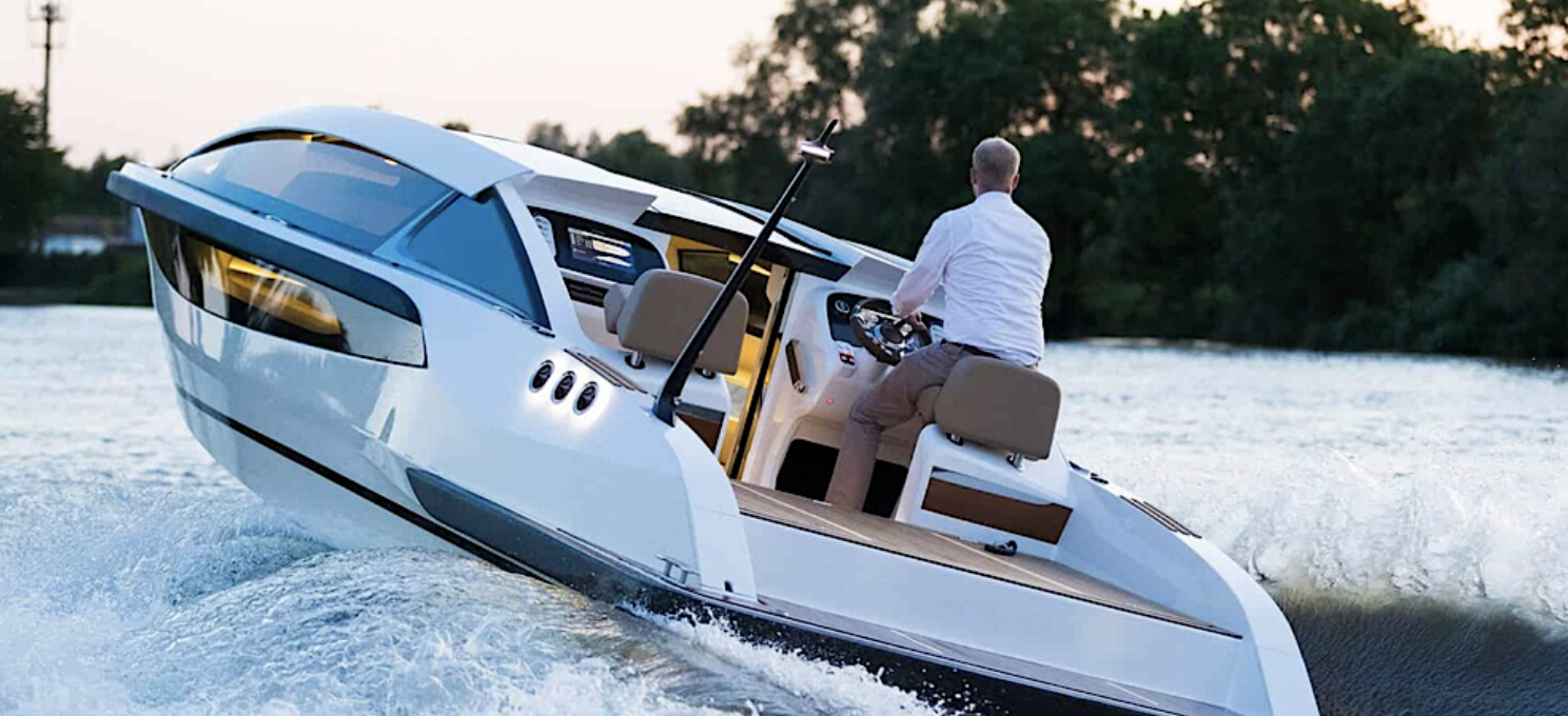 how many tenders does a superyacht need?